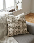 Neutral ikat